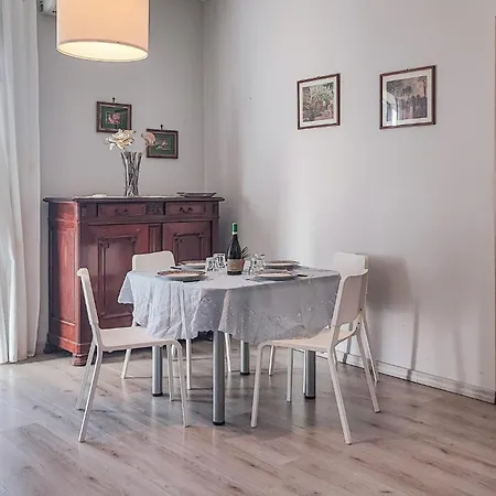 2 Bedroom Amazing In Apartment *