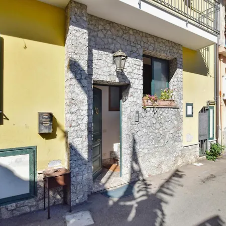 Appartement Amazing In *